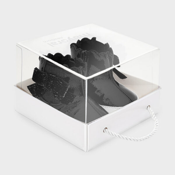 Βρεφικά Παπούτσια Αγκαλιάς Λουστρίνι Mayoral