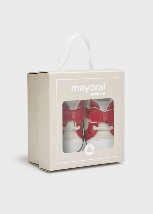 Παπουτσάκια για νεογέννητο Mayoral 9573