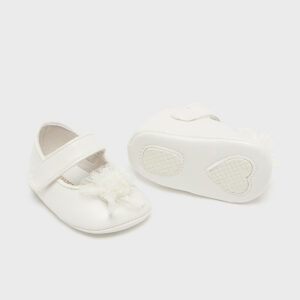 Μπαρέτες αγκαλιάς με pom pom Mayoral 9630 για κορίτσια