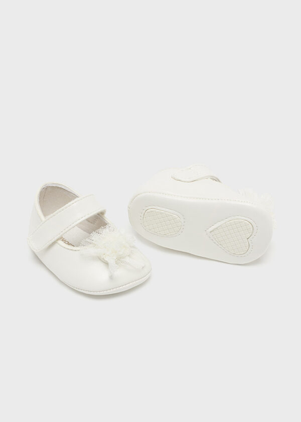 Μπαρέτες αγκαλιάς με pom pom Mayoral 9630 για κορίτσια