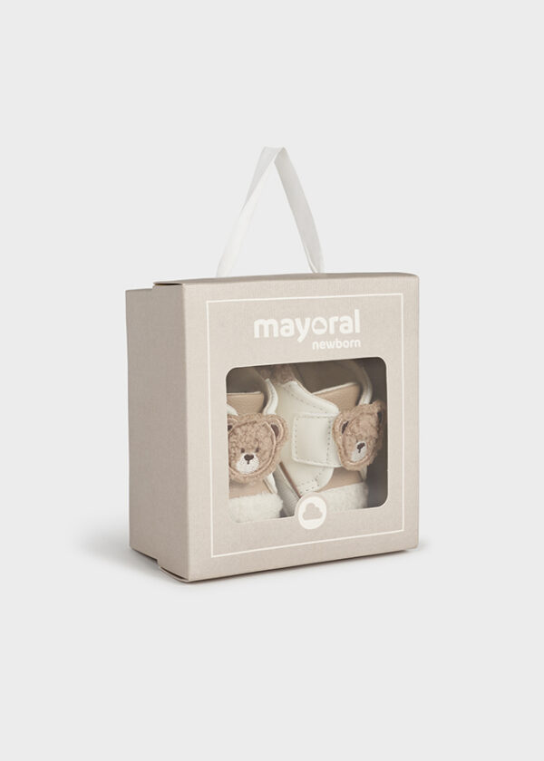 Παπούτσια αγκαλιάς Mayoral 9678 κορίτσια 3-11 μηνών