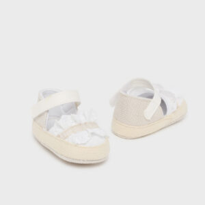 Παπουτσάκια αγκαλιάς Mayoral 9741 για κορίτσια