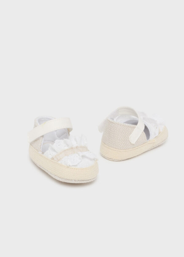 Παπουτσάκια αγκαλιάς Mayoral 9741 για κορίτσια