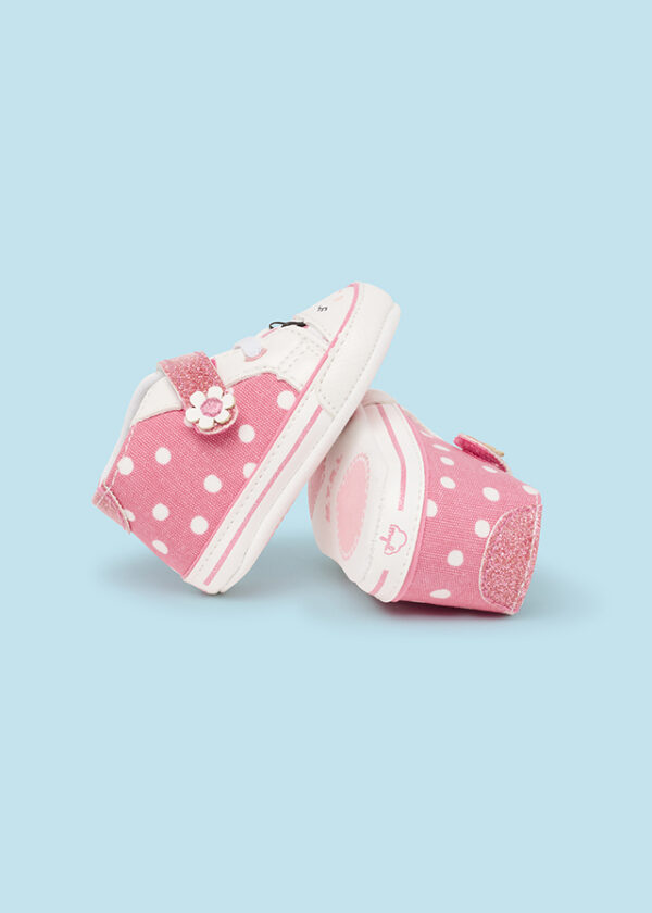 Παπουτσάκια αγκαλιάς Mayoral 9746 για κορίτσια